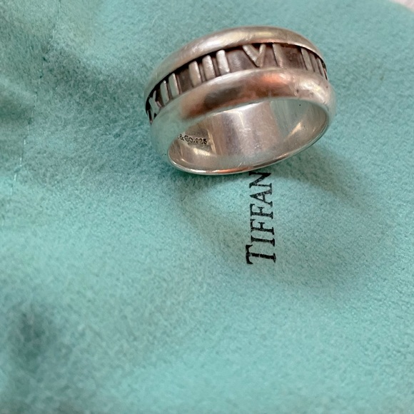 ****SOLD***Tiffany & Co ATLAS Silver Ring Size 7 No Longer Available******* - Picture 4 of 5